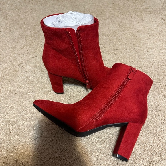 Brand New Red Boot - Picture 4 of 4